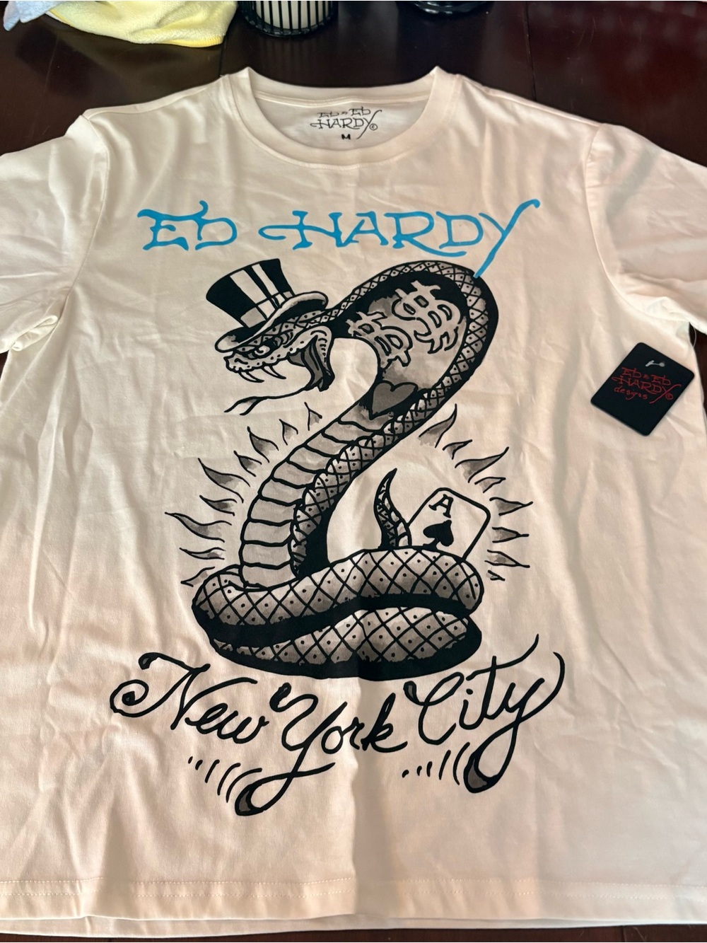 Ed Hardy NWT
New York City Snake T-Shirt
Men's Size M - Picture 7 of 7